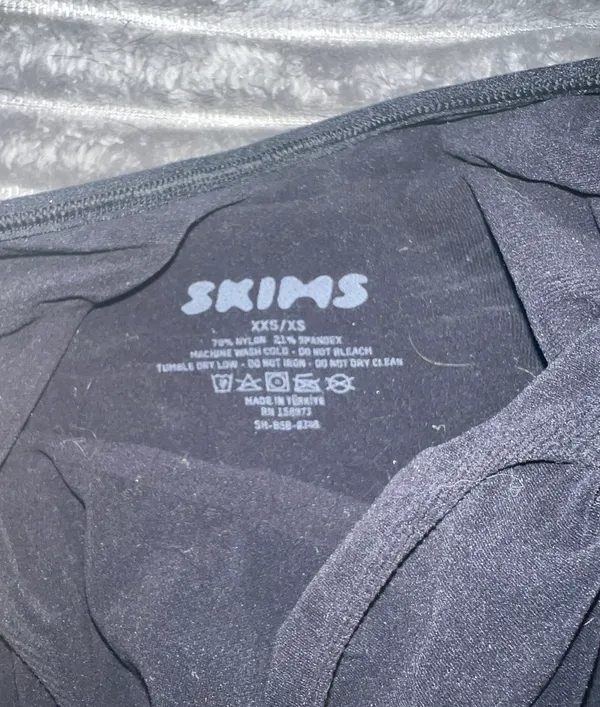 SKIMS Bodysuit - Image 3