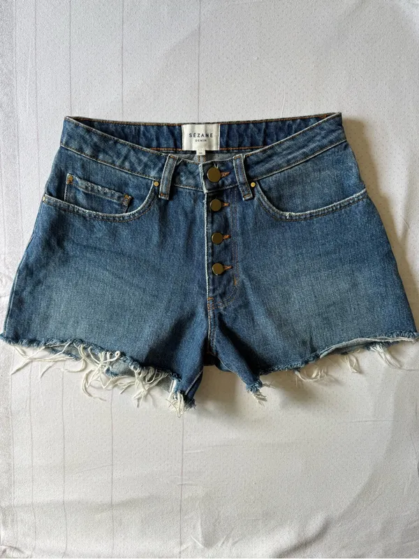 Sézane Indigo Button-Front Distressed Denim Shorts - Image 2