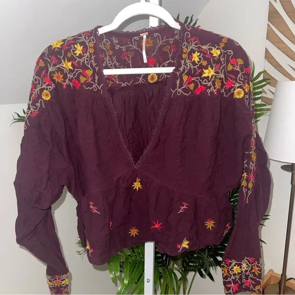 Free‎ People Ava Embroidered V-Neck Pullover Top M - Image 2