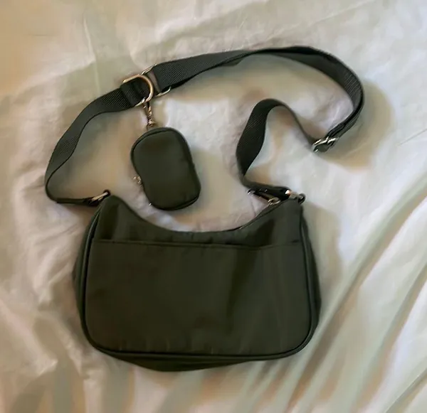 Wild Fable Excellent Condition Target Crossbody Bag with Pouch - Image 3