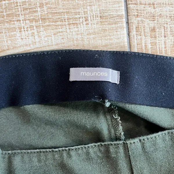 Womens Maurices Green Cropped Pants - 5/6 - Image 6