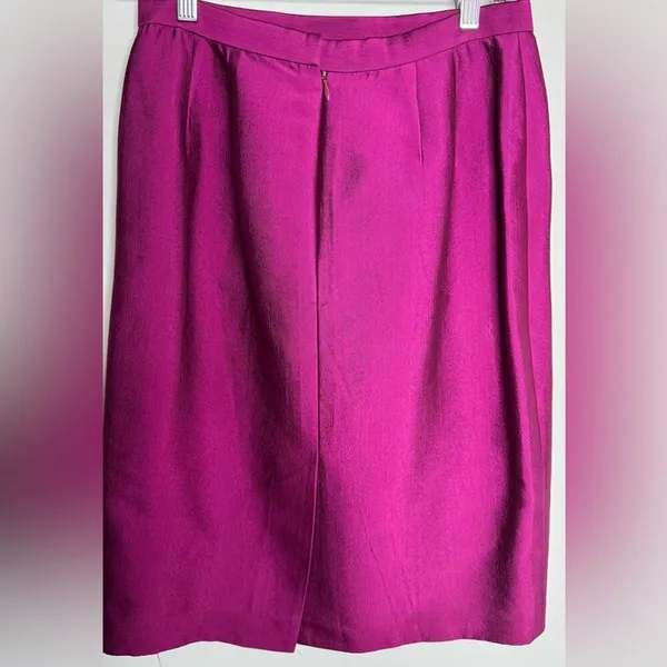 Badgley Mischka Fuchsia Skirt Suit Set Crystal Button Blazer Pencil Skirt Sz 10 - Image 14