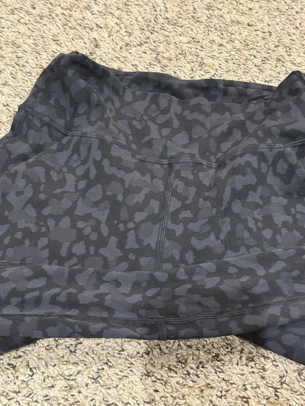 Lululemon Align Jogger 28" - Image 4