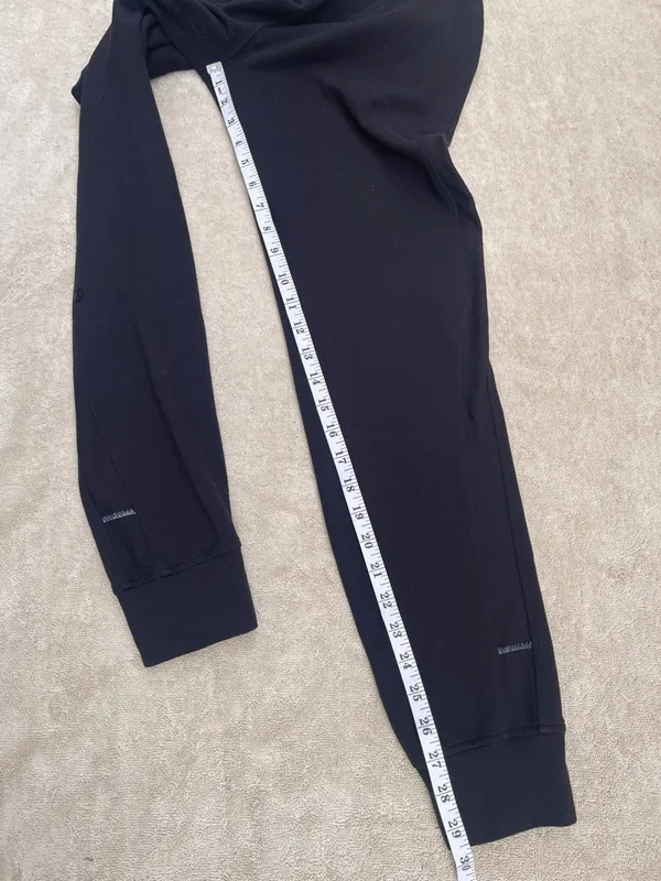 Lululemon Black joggers yoga Pilates outdoor spring activewear fitness gym - Image 3