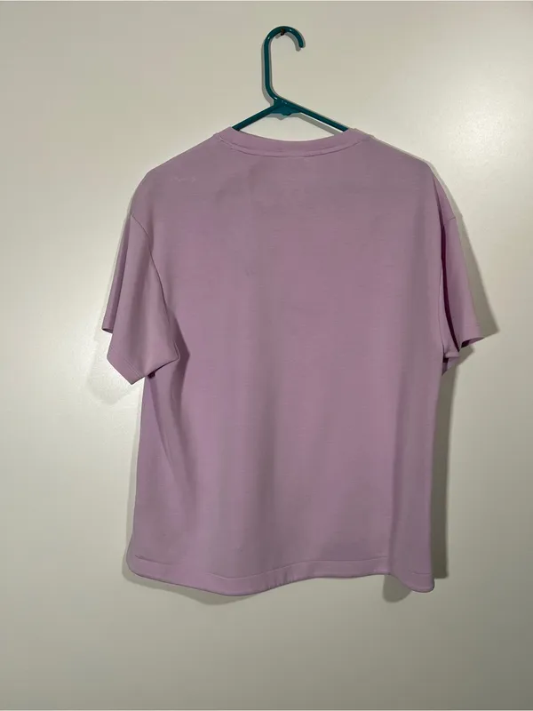 Pastel Lilac T-Shirt in Soft Material Size Meidum - Image 3