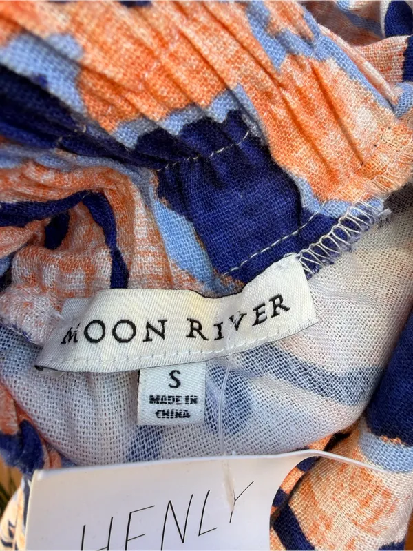 Moon River Navy and Peach Floral Puff-Sleeve Midi Dress - Image 3