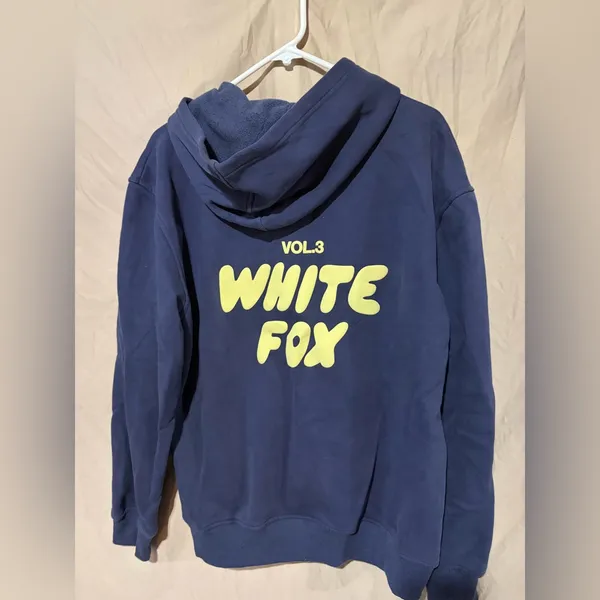White fox sweatshirt - Image 4