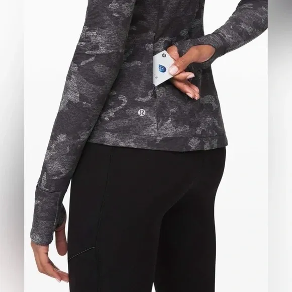Lululemon grey camo long sleeve athletic shirt size 8 - Image 3