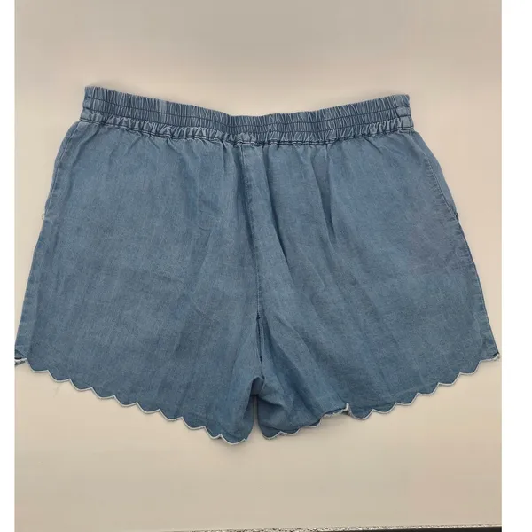 Skies Are Blue‎ Shorts Womens Medium Blue Chambray Scalloped Hem Elastic Waist - Image 3