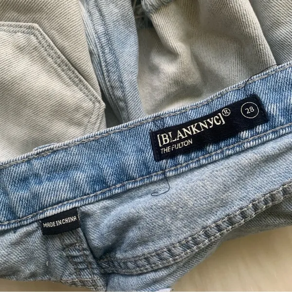 Blank NYC the Fulton Roll Up Light Blue Jean Shorts Size 28 - Image 9