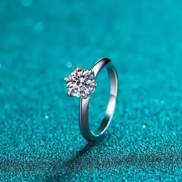 1 Ct Solitaire Engagement Ring Brilliant-Cut Simulated‎ Diamond, Size 8 - Image 4
