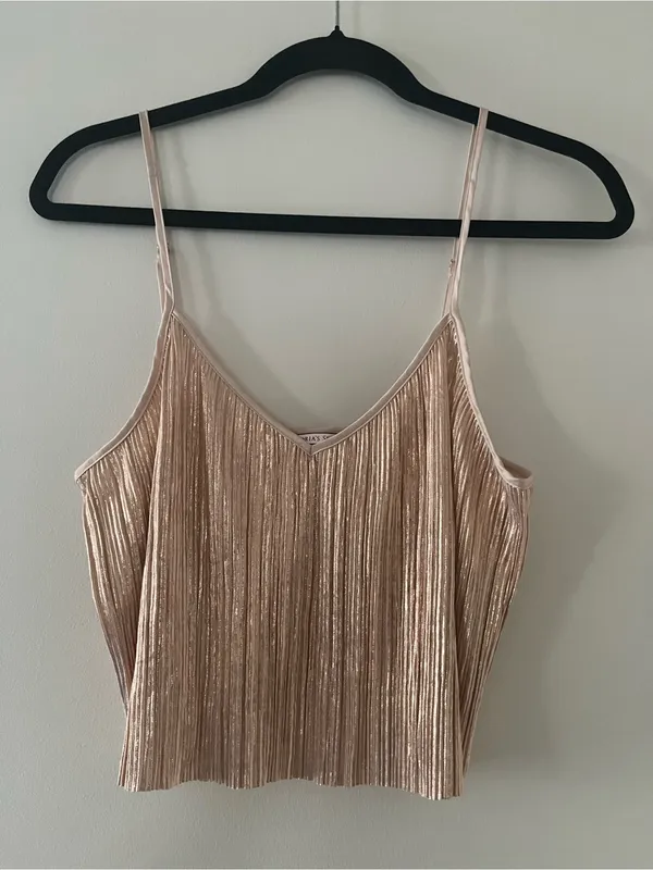 Victoria's Secret Rose Gold Metallic Pleated Crop Cami Top Medium Feminine - Image 2