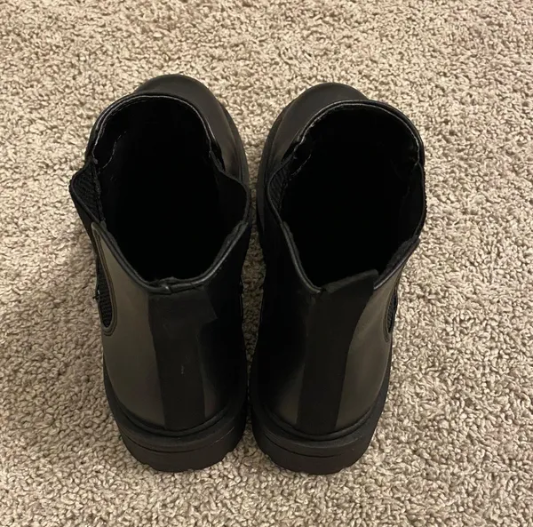 black boots Size 6.5 - Image 3