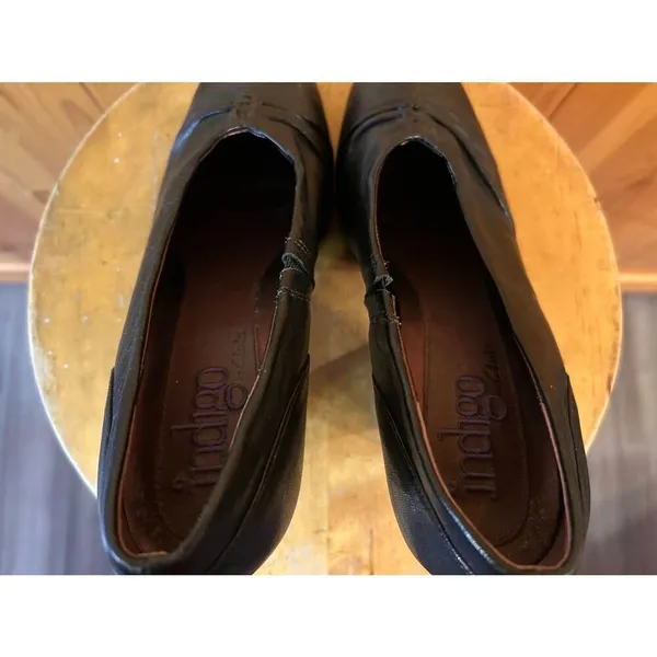 INDIGO By Clarks Women Black Leather Heels Size 9M - Image 5