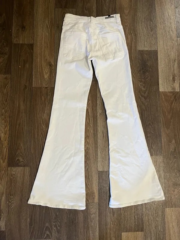 White - Image 5