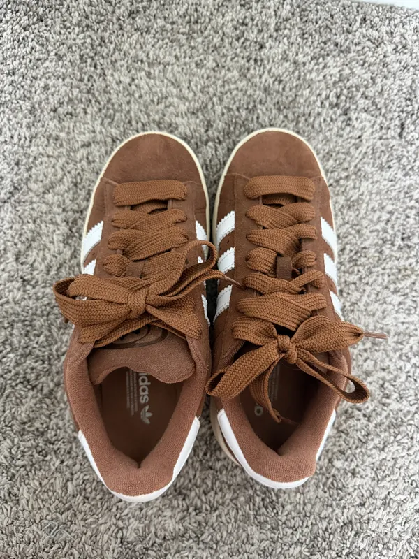 Adidas Women’s Shoes - Image 2