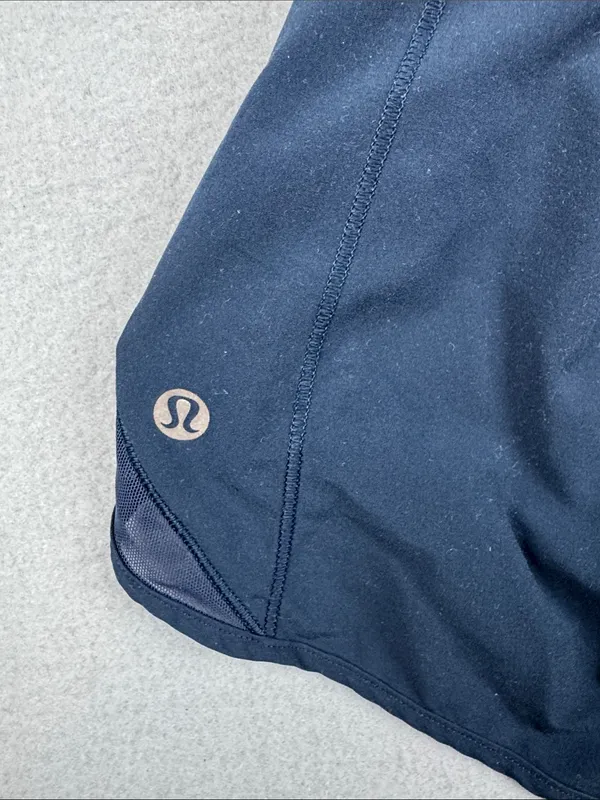 Lululemon Hottie Hot Shorts in Navy Size: 4 - Image 4