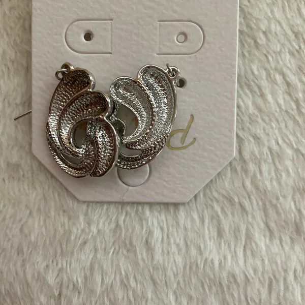 Pomona post earrings Silver - Image 3