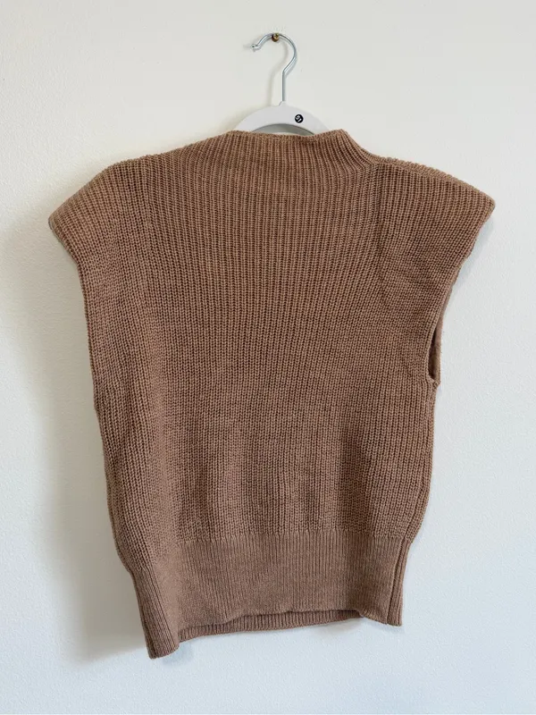 Aritzia Babaton Hazlitt Sweater Vest Size XS Merino Wool Fall Winter - Image 5