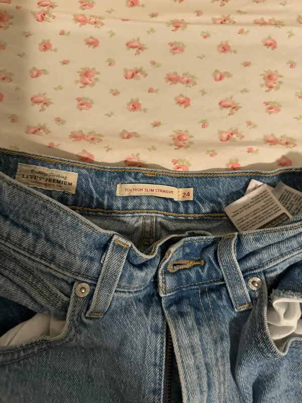 70s High-Rise Slim Straight Jeans - Image 2