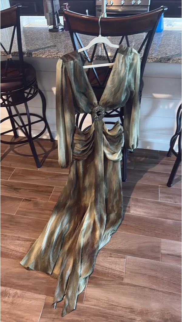 These Three Boutique Dress Metallic Green - Image 6