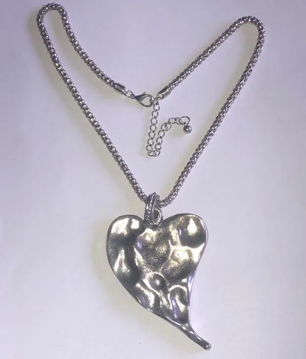 Silver Tone Retro Boho Heart Pendant Necklace - Image 2
