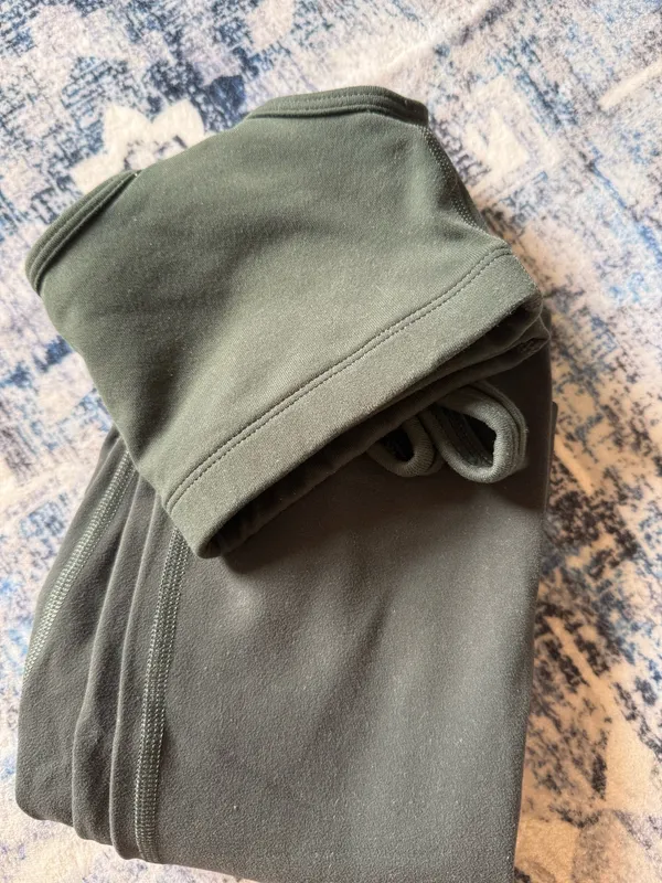 Aritzia Butter Workout Set - Image 4