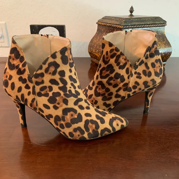New York & Company Leopard Booties Black Size 8 - Image 4