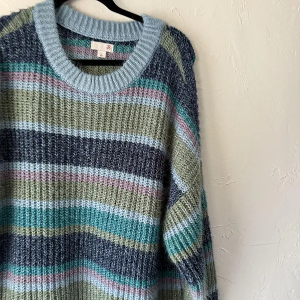 SO Sweater Womens Large Multicolor Striped Long Sleeve Knit‎ Pullover Soft Cozy - Image 2