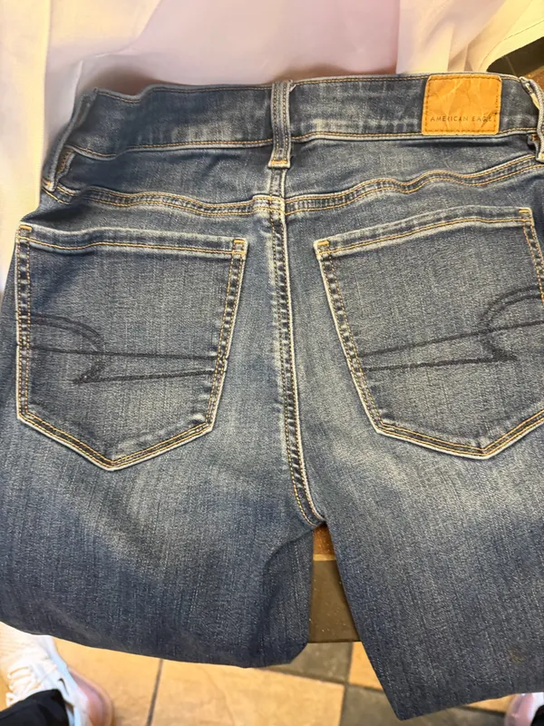 American Eagle Jeans size 2  - Image 6