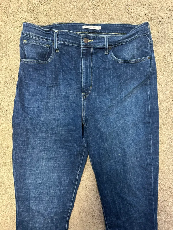 Levi’s High-Rise Skinny Jeans - Image 2