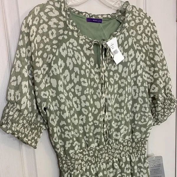West Kei Olive Green Leopard Print Smocked‎ Midi Dress NWT Small D6625-B - Image 4