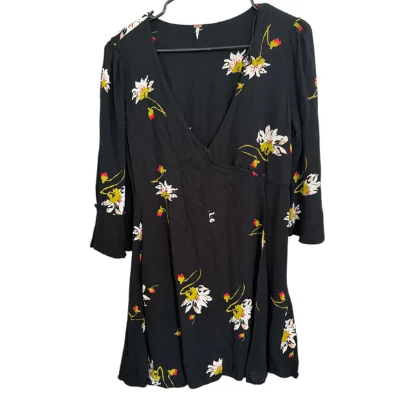 Free People Time on my side Mini Dress Black Floral‎ V-Neck Bell Sleeve Size M - Image 6