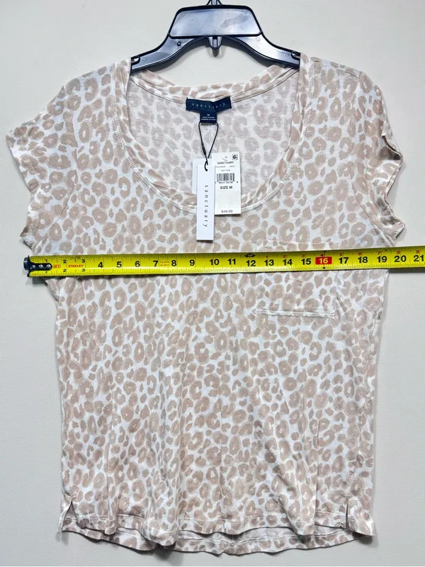 Sanctuary Women's Bale Traveler Leopard Print Scoop Neck Pullover T-Shirt. nwt - Image 2