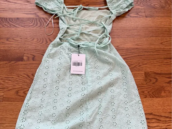Princess Polly Mint Green Eyelet Puff Sleeve Dress - Image 2