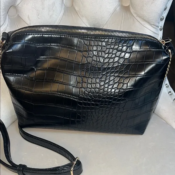 Aldo Black‎ Crocodile-Embossed Crossbody Bag - Image 2
