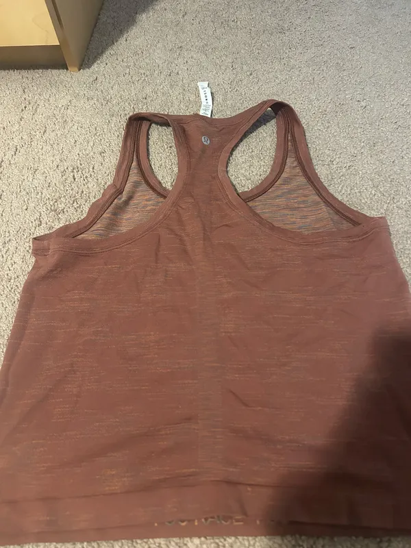 Lululemon Women's Rust Racerback Tank Top - Image 6