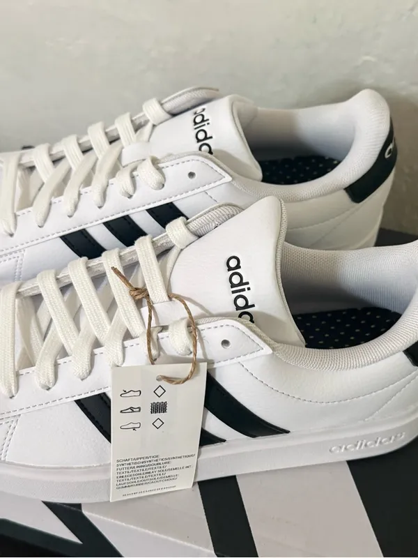 adidas White and Black Women's Athletic Sneakers - Image 2