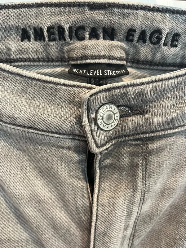 American Eagle Grey Next Level Stretch Hi-Rise Jegging Size 8s - Image 3
