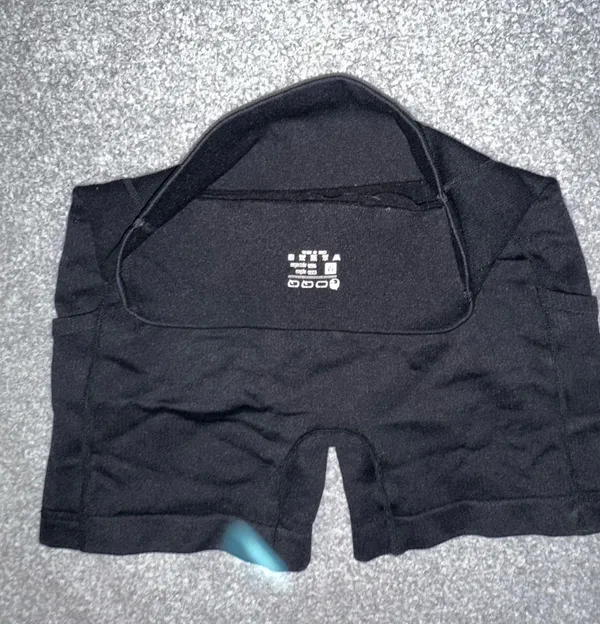Black OQQ Amazon workout shorts  - Image 2