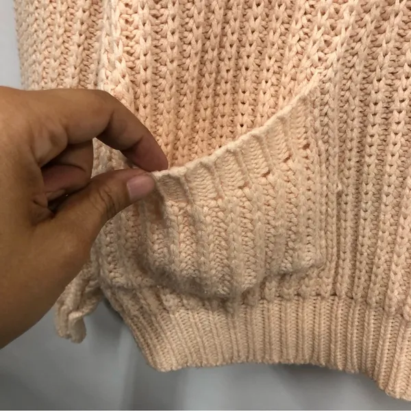 Rafferty sport vintage cropped sweater size medium - Image 3