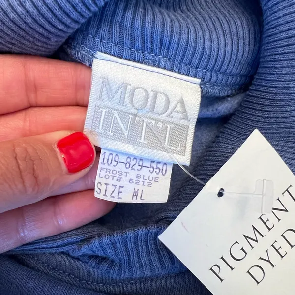 Moda International Frost Blue Knit Top‎ Size ML - Image 2