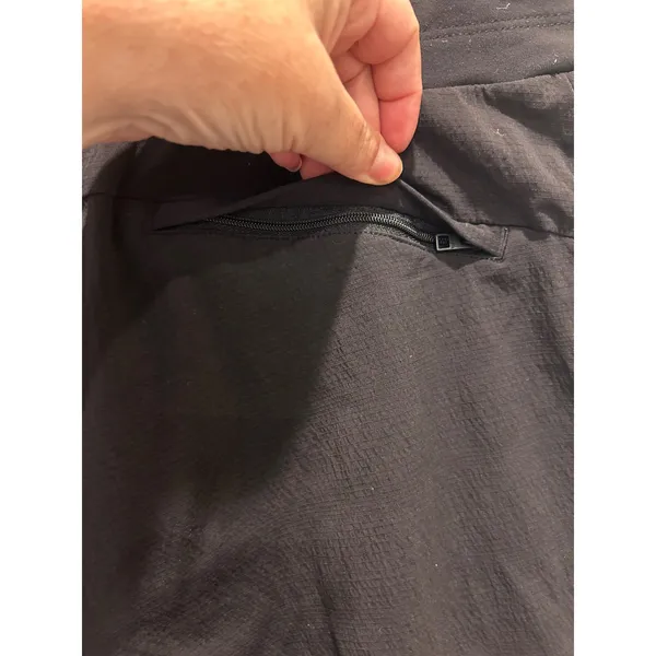 Athleta Pants Trekkie North Jogger Womens 12 Travel Hiking Gym Zip Pockets Black - Image 6