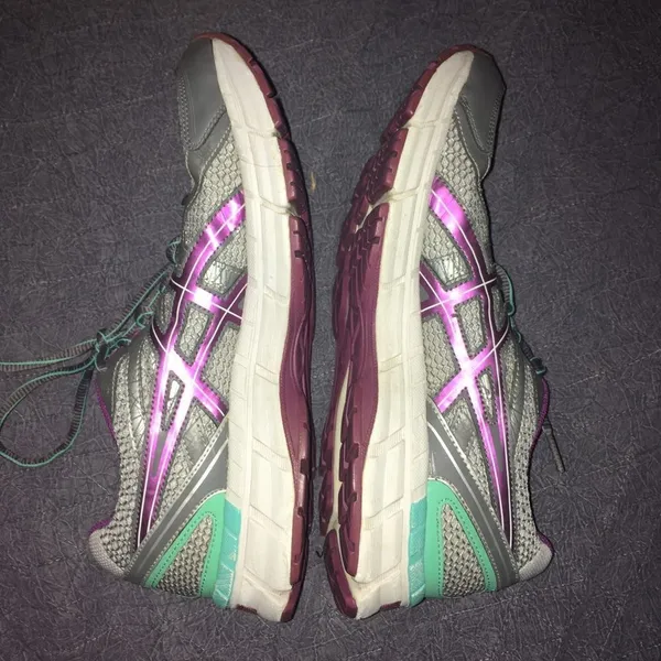 ASICS athletic sporty basics sneakers tennis shoes - Image 3