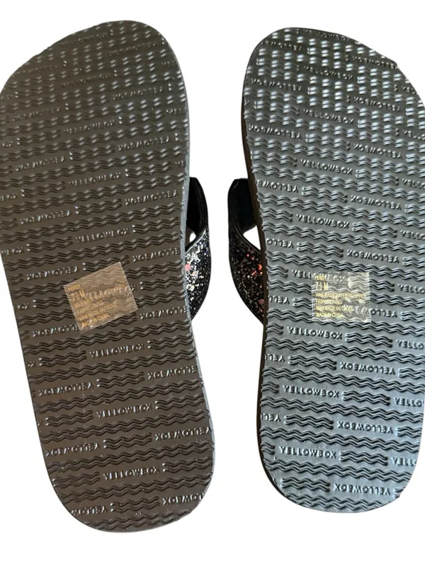 Yellow Box Ferdy Black Glitter Flip Flops Women’s Sz 7.5 NWOT Sparkle Sandals - Image 2