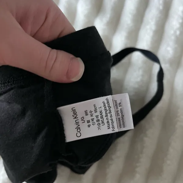 Calvin Klein Black V-Neck Bralette - Image 3