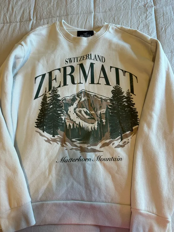 Hollister Switzerland Sweatshirt - Image 2