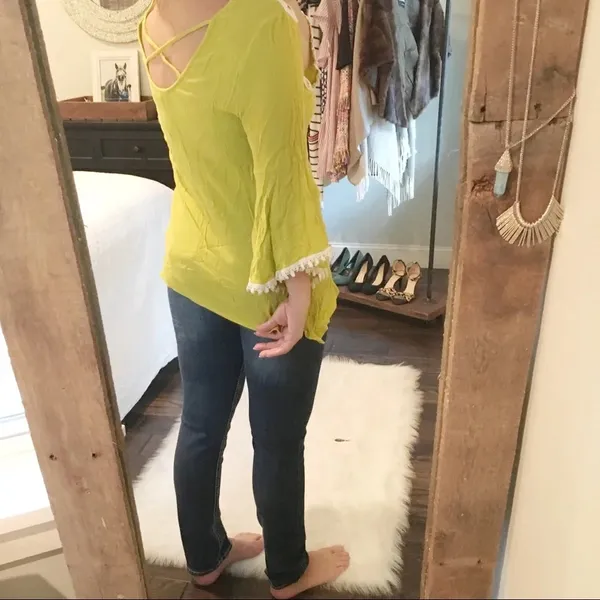 Entro large boho crochet bell sleeve blouse - Image 4