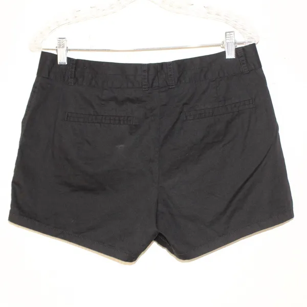J.Crew Woman’s Mid Rise Black 3.5" Classic Chino Shorts — Size 8 - Image 4
