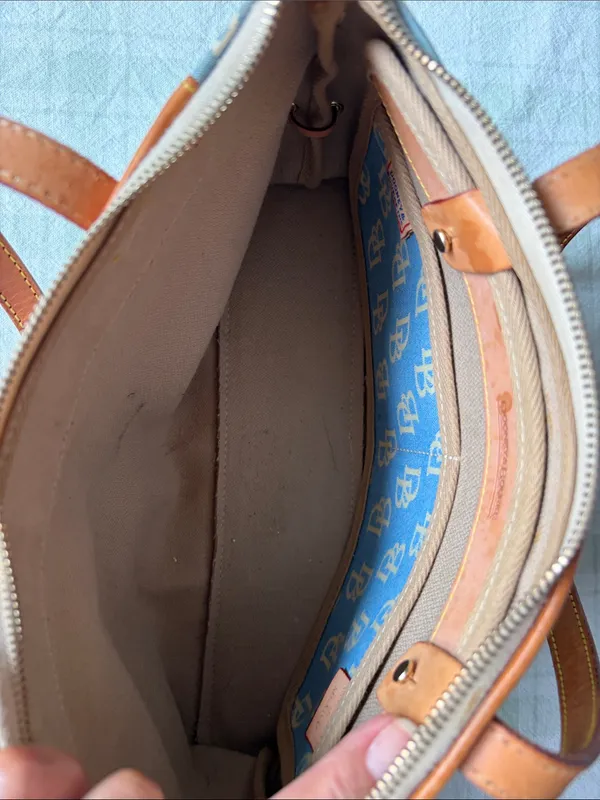 Dooney & Bourke Light Blue Canvas Shoulder Bag with Tan Leather Trim - Image 8